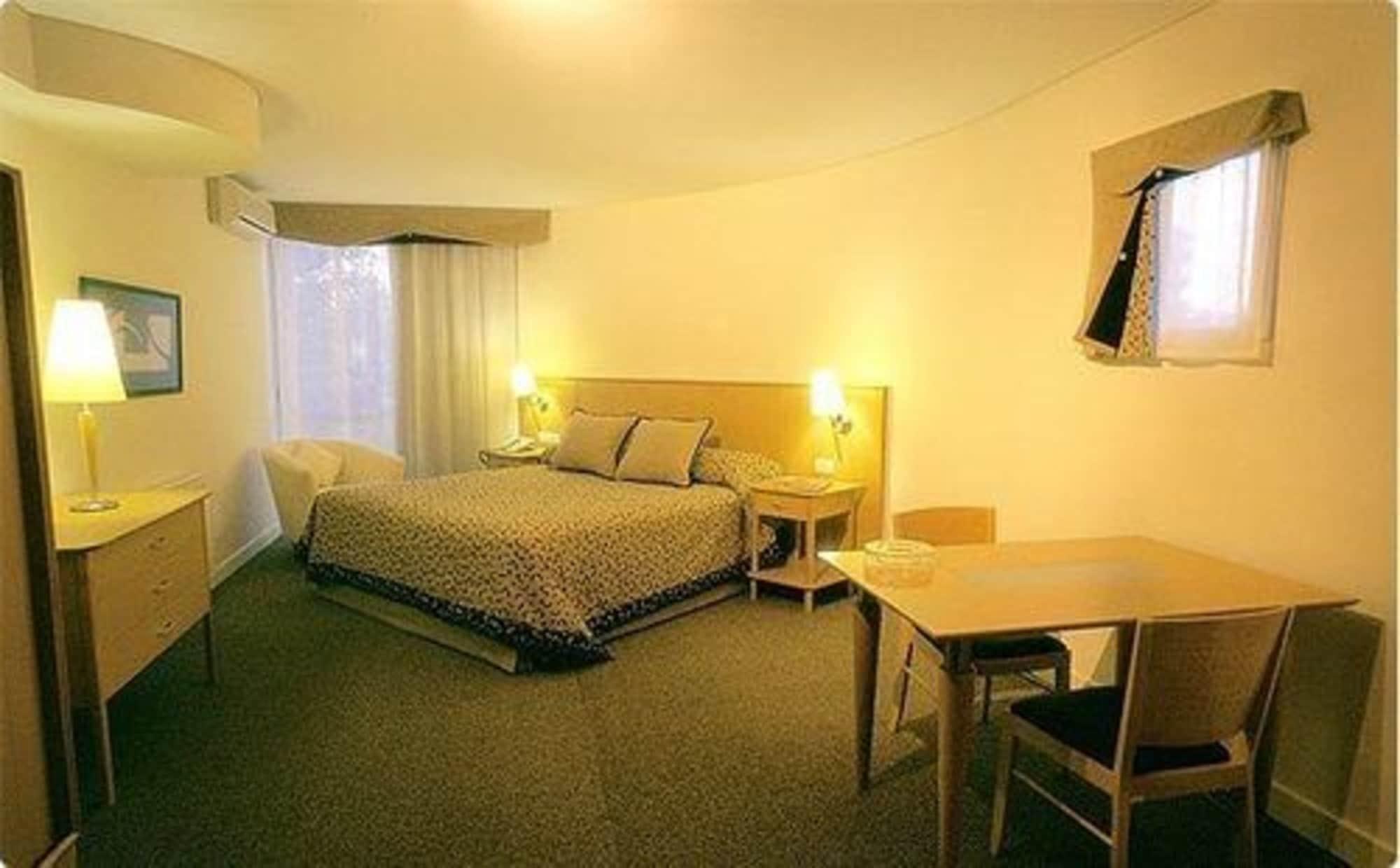 Urbana Suites Мендоса Екстериор снимка