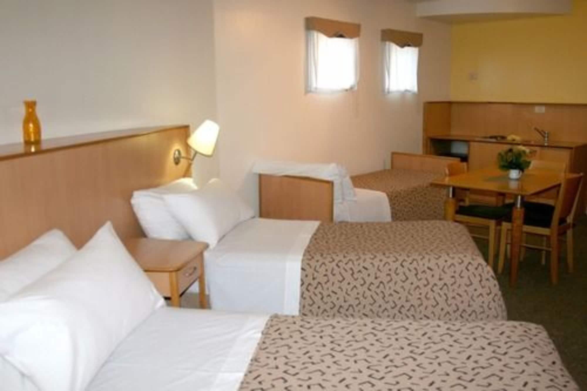 Urbana Suites Мендоса Екстериор снимка