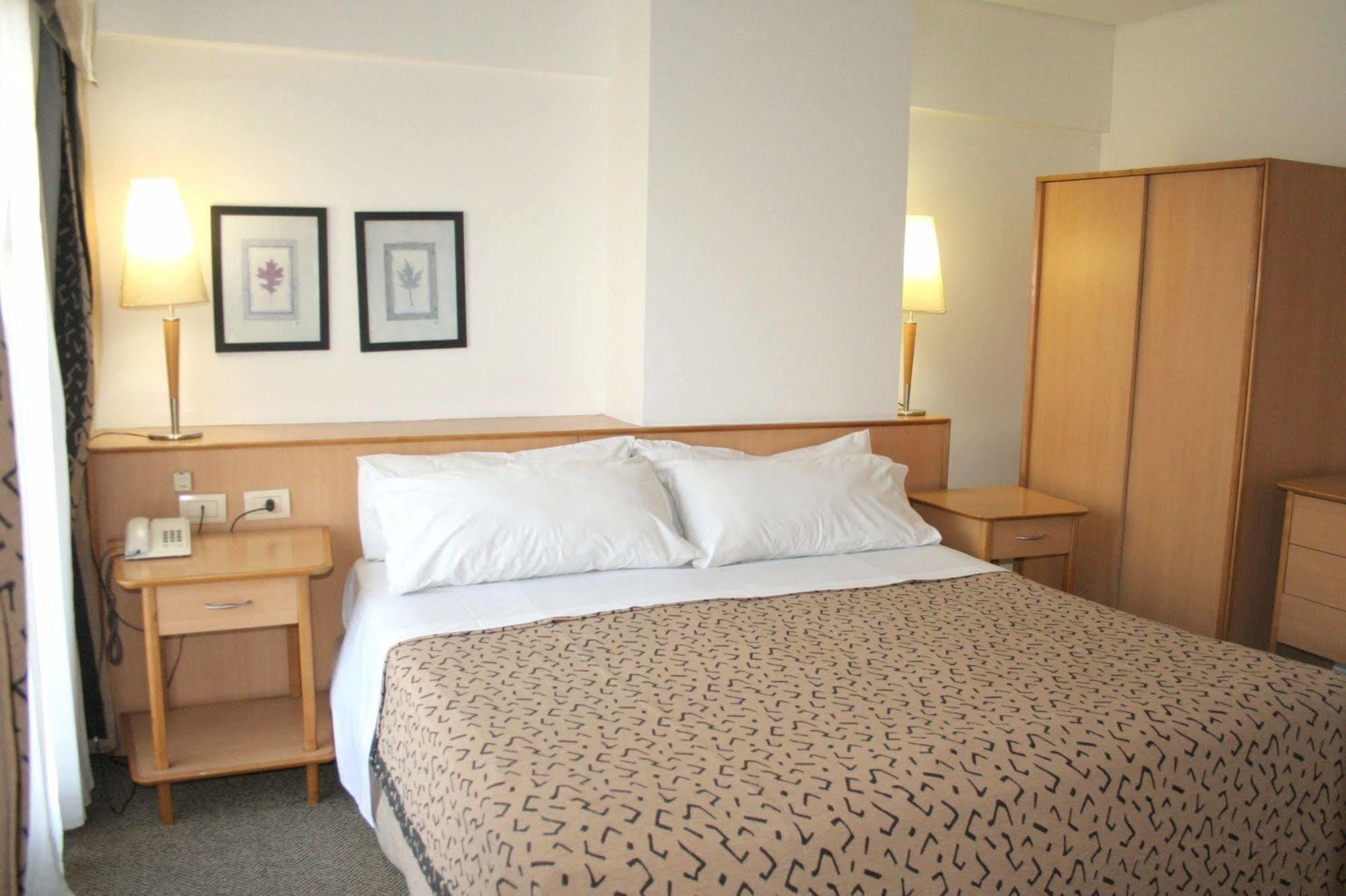Urbana Suites Мендоса Екстериор снимка